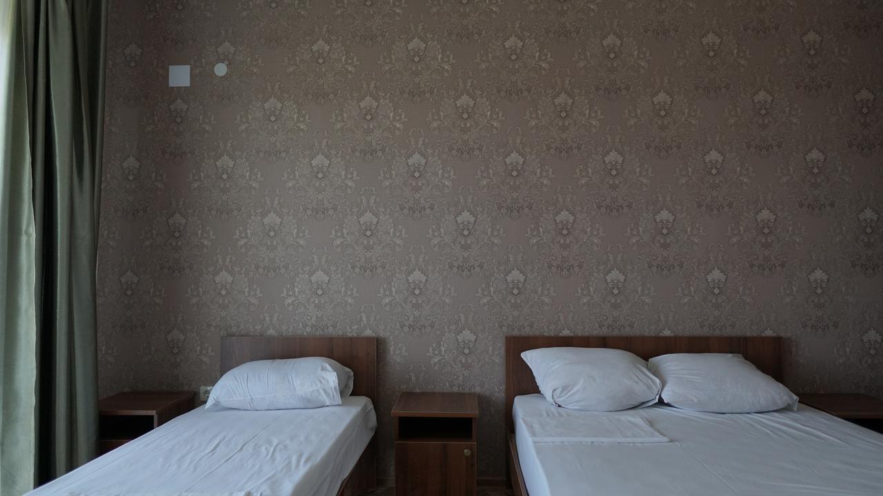 Alsar Hotel Alakhadzi Esterno foto